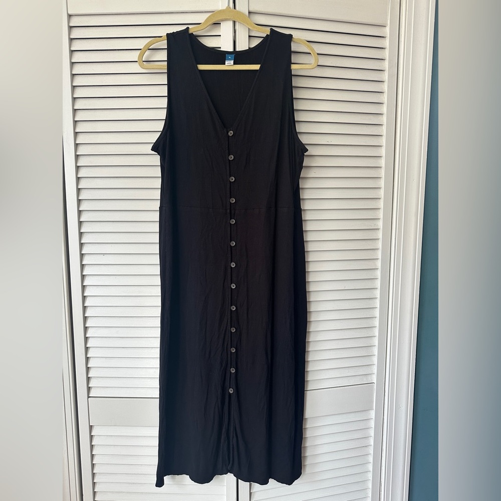 Soft Black Button-up Sleeveless Dress